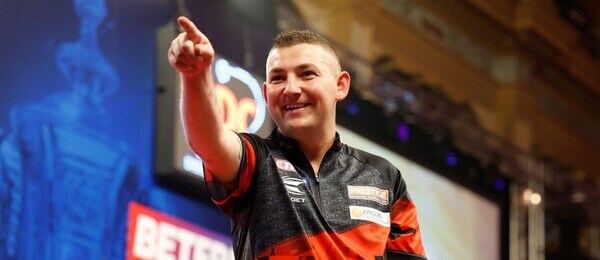 Šipky, PDC, Nathan Aspinall během turnaje World Matchplay