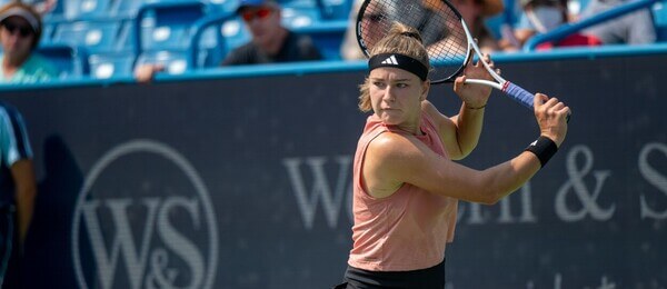 Tenis, WTA, Karolína Muchová na turnaji v Cincinnati 2023, semifinále s Arynou Sabalenkou