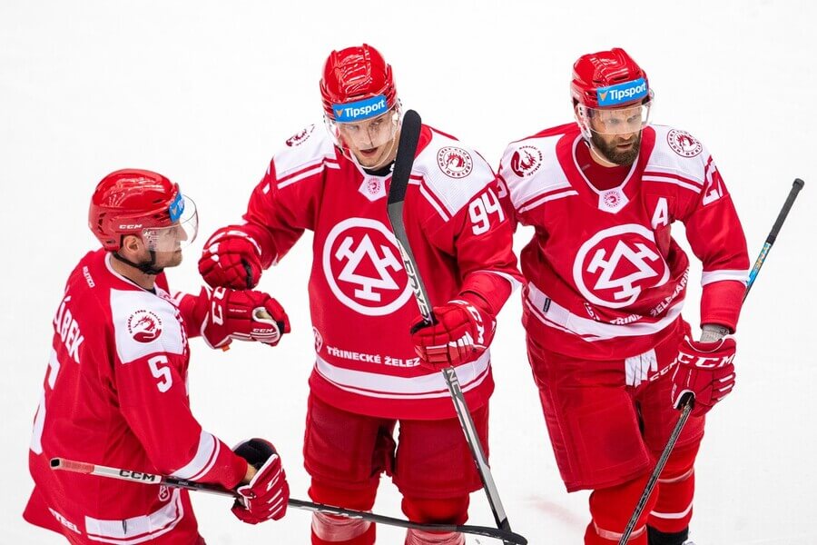 HC Oceláři Třinec v přípraném utkání proti Kometě Brno před startem ELH i CHL - sledujte dnes hokej Třinec vs Rapperswil živě