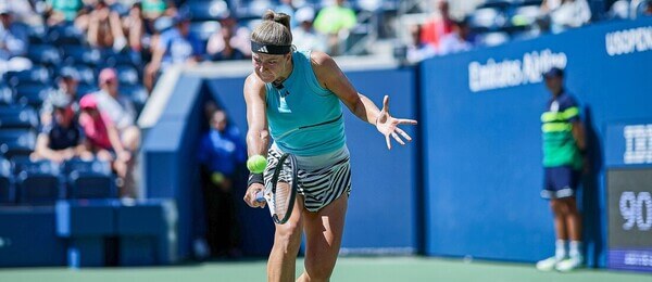 Česká tenistka Karolína Muchová ve vítězném osmifinále US Open 2023 - sledujte dnes čtvrtfinále Muchová vs Cirstea živě - online live stream zdarma