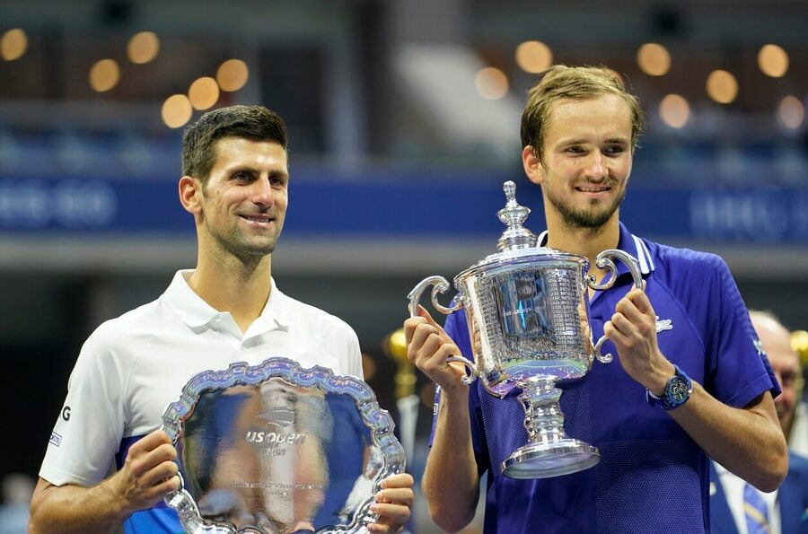 Novak Djokovič a Daniil Medveděv po finále US Open 2021, o titul se utkají také na US Open 2023 - sledujte finále Djokovič vs Medveděv živě
