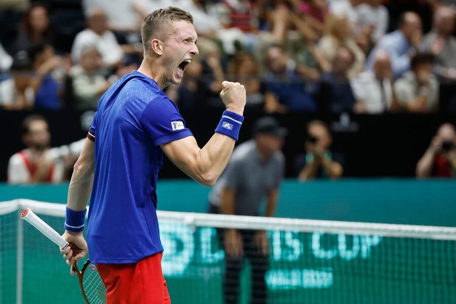 Jiří Lehečka pomohl k vítězství Česka proti Španělsku v Davis Cupu 2023