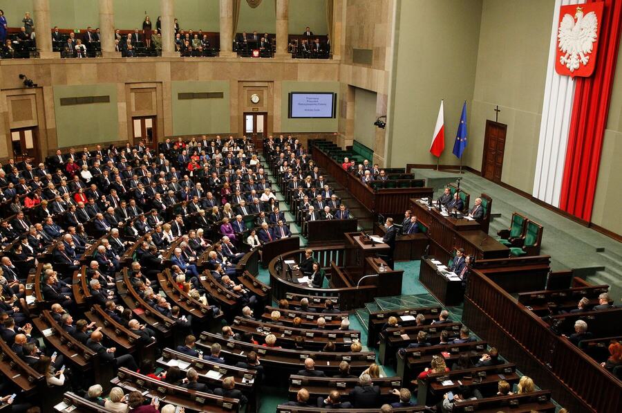 V Polsku se 15. října 2023 uskuteční parlamentní volby do Sejmu a Senátu