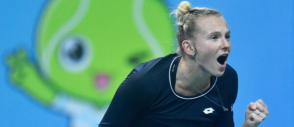 Tenis, Čína, Kateřina Siniaková ve vítězném semifinále na WTA 250 Nanchang Open 2023 - sledujte finále Siniaková vs Bouzková živě online