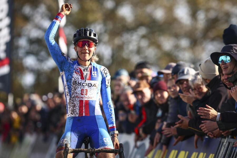 Cyklokros, Kristýna Zemanová finišuje třetí na Mistrovství Evropy ve Francii, Pontchateau