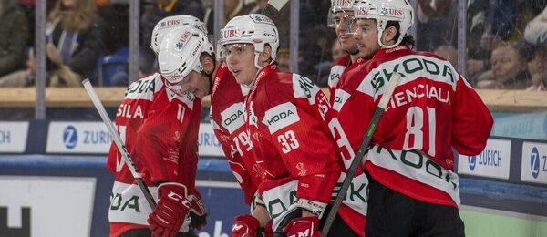 Dynamo Pardubice vyhrálo skupinu Torriani a v semifinále Spengler Cupu se střetne s Kanadou