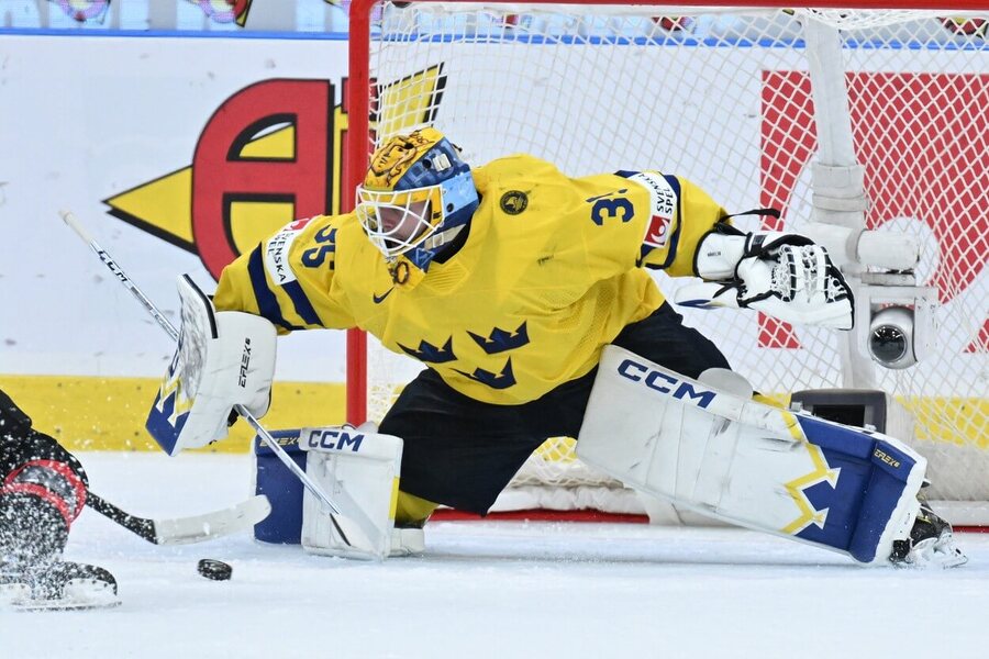 Švédský brankář Hugo Hävelid ještě nepustil žádný gól na MS v hokeji juniorů U20, vychytal nulu i proti Kanadě