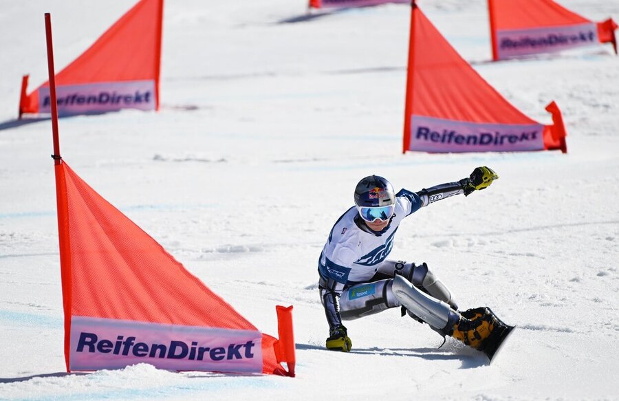 Snowboarding, FIS Světový pohár v paralelním slalomu, Ester Ledecká v akci