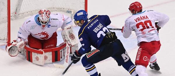 Třinec a České Budějovice historicky poprvé v play off proti sobě. Sledujte extraligu živě na TV Tipsport.