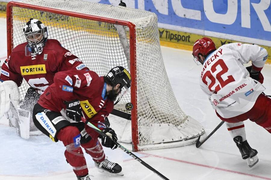 Třinec vs. Sparta - sledujte 3. a 4. zápas semifinále play off Tipsport extraligy živě