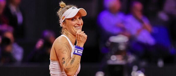 Česká tenistka Markéta Vondroušová na turnaji WTA 500 ve Stuttgartu 2024, kde si dnes zahraje semifinále s Martou Kostyuk