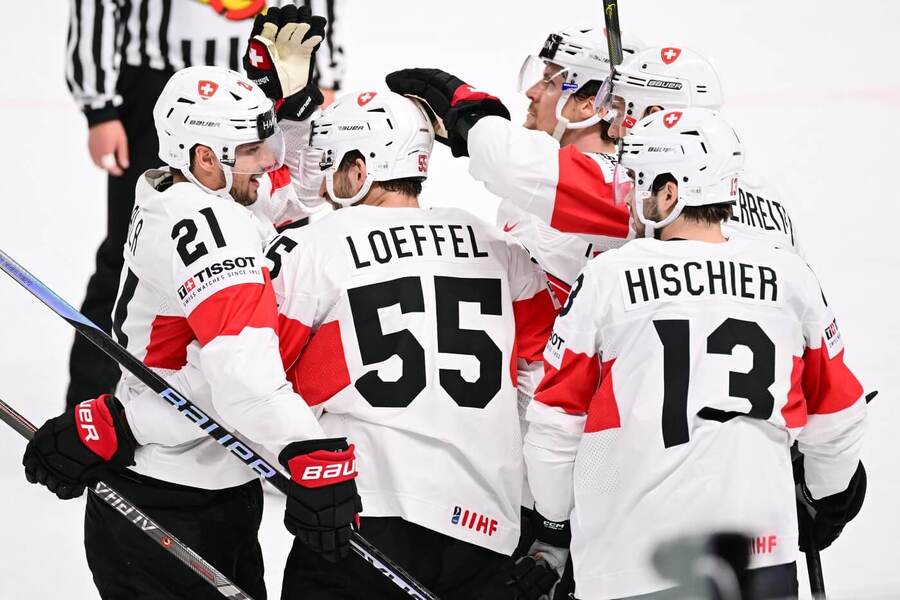 Švýcarská reprezentace na MS v hokeji, hráči Švýcarska se radují z gólu