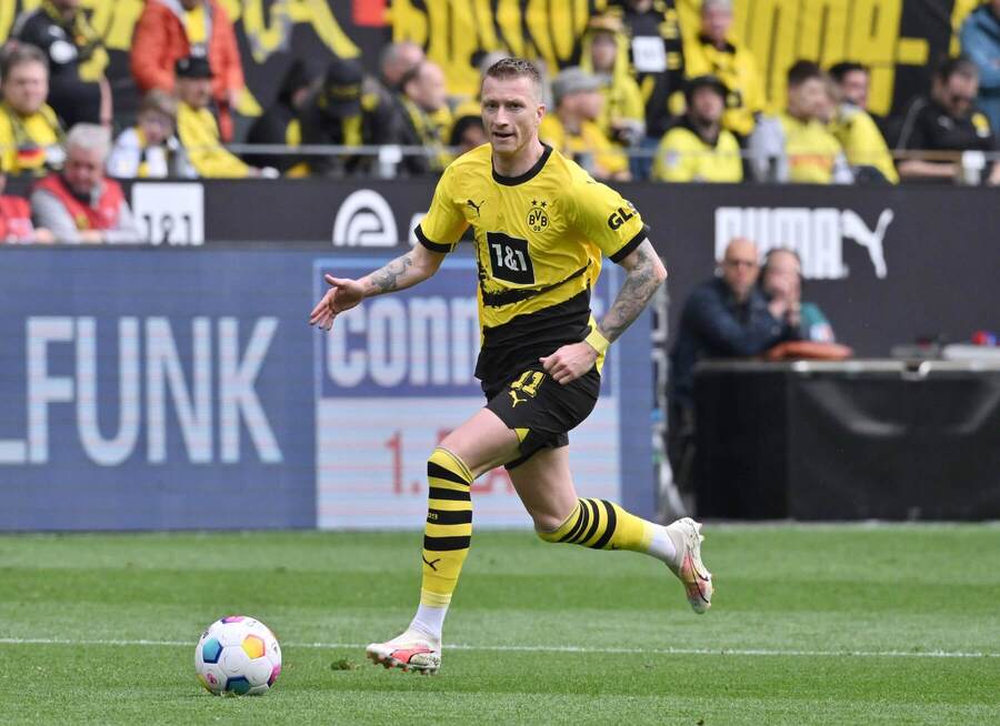 Marco Reus v utkání proti Augsburgu