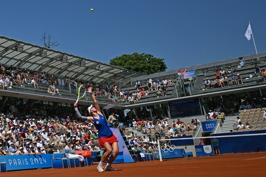 Barbora Krejčíková v utkání 2. kola dvouhry žen na Letní olympiádě 2024 v Paříži. Kdy a s kým hrají Češi tenis dnes?