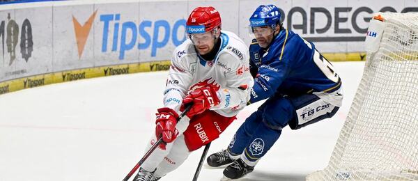 Hokej, CZ extraliga: Marián Adámek (Oceláři) a Jaromír Jágr (Rytíři), Třinec a Kladno spolu hrají i dnes