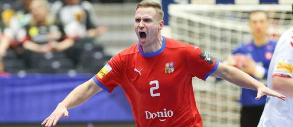 MS v házené mužů, český reprezentant Jakub Hrstka se raduje po vstřelení branky v zápase proti Švýcarsku
