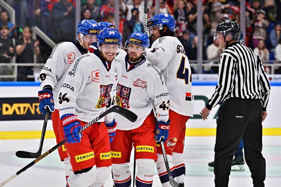Česko v utkání proti Finům na Českých hokejových hrách