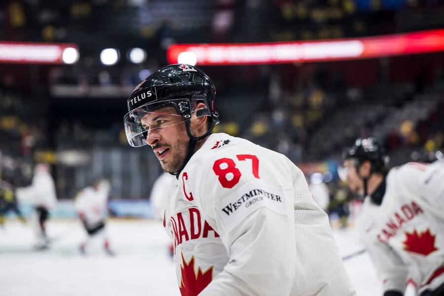 Kanadský kapitán Sidney Crosby na MS 2025, Kanada je největším favoritem před čtvrtfinále MS v hokeji 2025