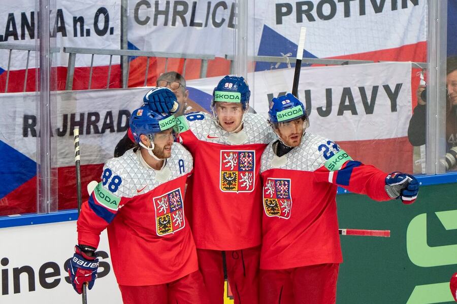 Kdo postoupí ze čtvrtfinále MS v hokeji 2025 - tipy BetArena.cz