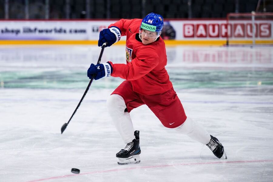 MS v hokeji 2025, David Kämpf na tréninku před čtvrtfinále proti Švédsku