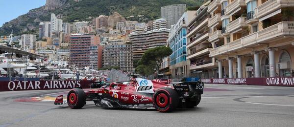 Charles Leclerc v Monaku vyhrál oba páteční tréninky