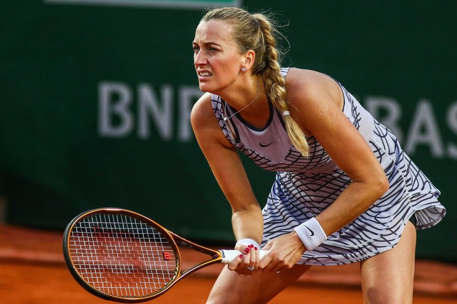 Petra Kvitová v předloňském zápase na French Open, Kvitová otevírá dnešní český program Roland Garros 2025