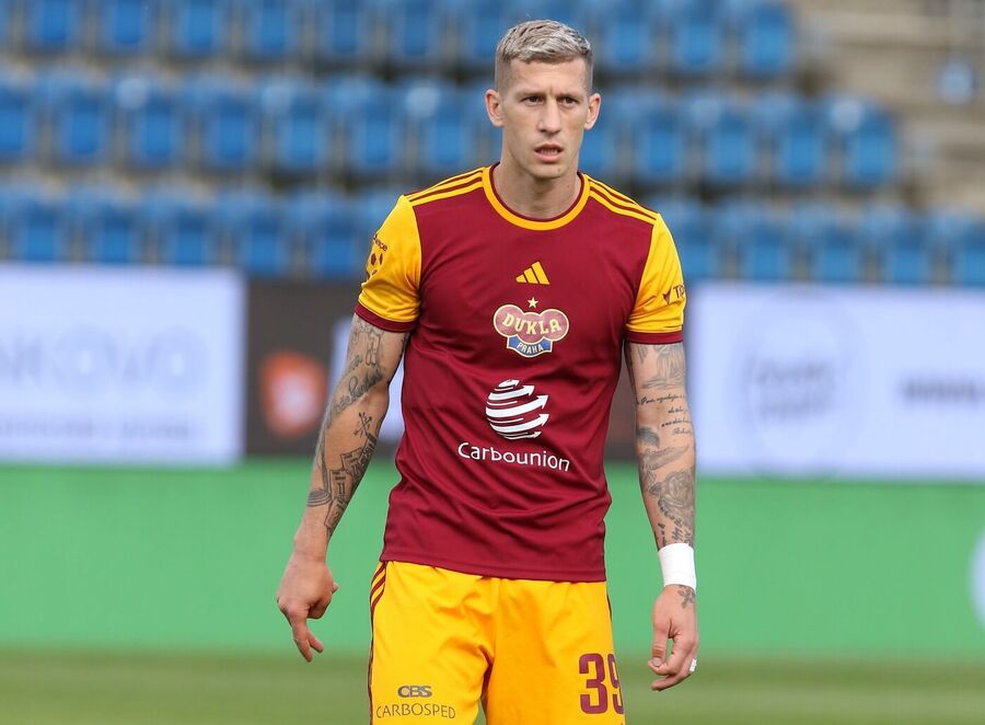 Daniel Kozma v dresu Dukly Praha, sezona 2024–25