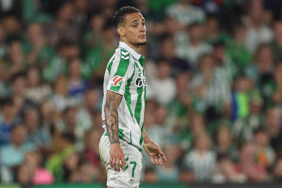 Antony během utkání Betisu s Valencií