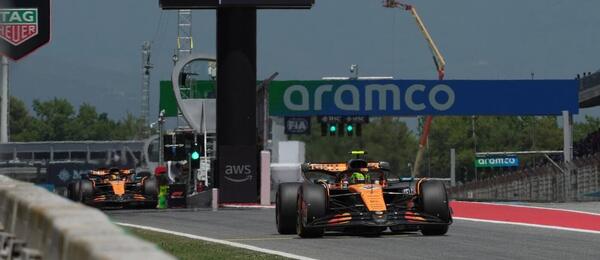 Obě Formule 1 stáje McLaren jsou hlavními favority na zisk pole position v kvalifikaci před Velkou cenou Španělska 2025.