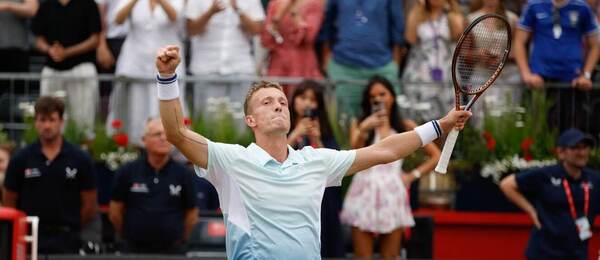 Český tenista Jiří Lehečka po postupu do finále ATP Londýn 2025, kde se dnes utká s Carlosem Alcarazem