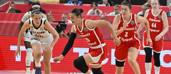 EuroBasket 2025, Eliška Hamzová vyráží do rychlého protiútoku, zápas proti Belgii 