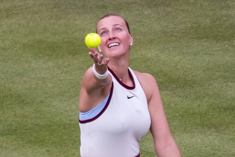 Petra Kvitová v zápase na WTA Londýn 2025, dnes Kvitová startuje na Wimbledonu