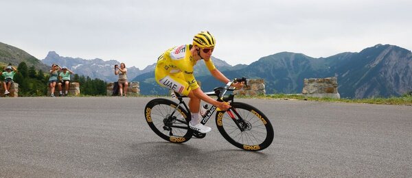 Prohlédněte si jednotlivé etapy a trasu Tour de France 2025