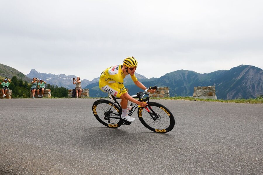 Prohlédněte si jednotlivé etapy a trasu Tour de France 2025