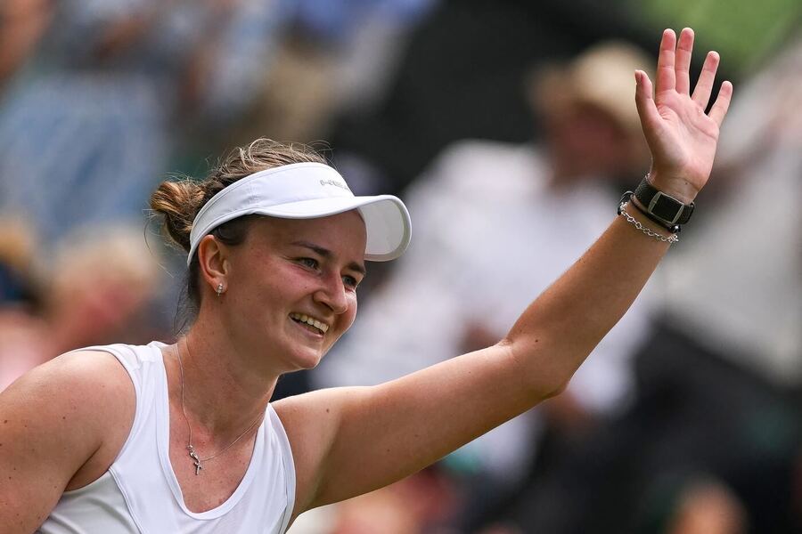 Barbora Krejčíková po vítězném návratu na Wimbledon 2025, dnes hrají i další Češky a Češi