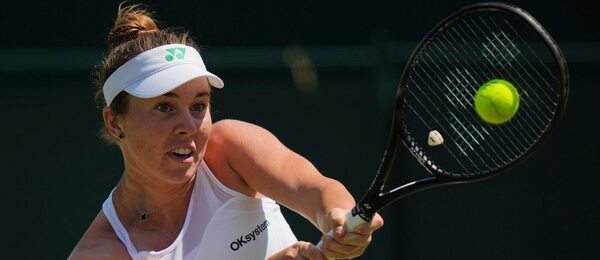 Linda Nosková na Wimbledonu 2025, kde dnes hraje osmifinále dvouhry žen vs. Amanda Anisimova
