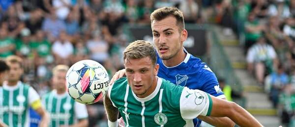 Filip Kubala a Milan Ristovski v souboji o míč, Bohemians vs. Baník Ostrava