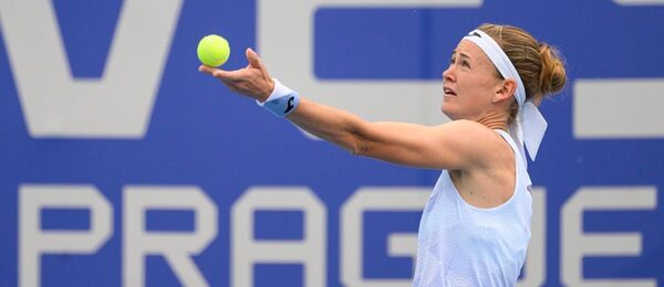 Česká tenistka Marie Bouzková v zápase úvodního kola WTA Prague Open 2025. Dnes v Praze probíhá osmifinále.