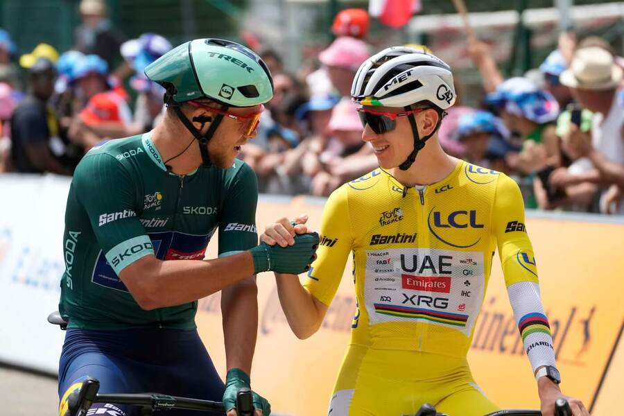 Jonathan Milan a Tadej Pogačar přijedou do Paříže v nejdůležitějších dresech a užijí si oslavy závěru Tour de France 2025