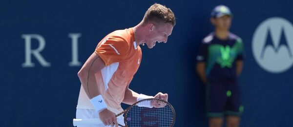 Tenista Jiří Lehečka ve vítězném 3. kole ATP Toronto 2025, dnes Lehečka hraje osmifinále proti Tayloru Fritzovi.