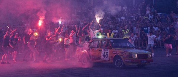 Atmosféra na městské superspeciálce ve Zlíně (foto z Barum Rally 2024)