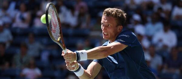 Jiří Lehečka ve vítězném osmifinále US Open 2025, dnes ho čeká čtvrtfinále proti Carlosi Alcarazovi.