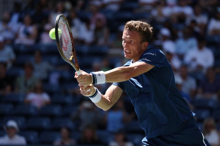 Jiří Lehečka ve vítězném osmifinále US Open 2025, dnes ho čeká čtvrtfinále proti Carlosi Alcarazovi.