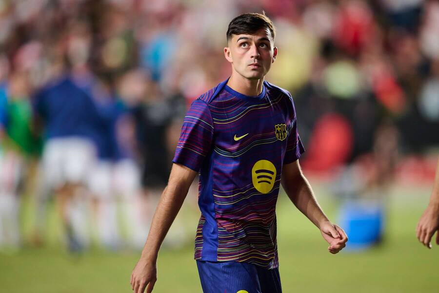 Pedri z Barcelony před utkáním proti celku Rayo Vallecano