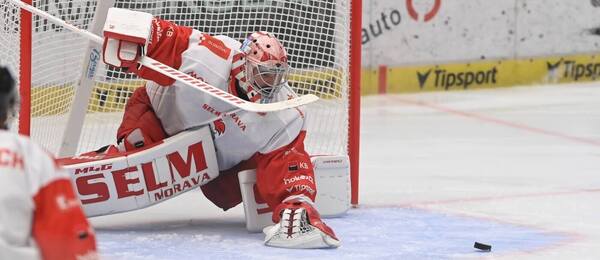 Matěj Machovský se v brance Olomouce ohání, Mora je ale stále bez bodu. Zvítězí v dnešním 3. kole hokejové extraligy?