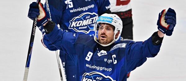 I díky gólu Jakuba Fleka v derby se Spartou vede Kometa Brno před 4. kolem českou hokejovou extraligu. 