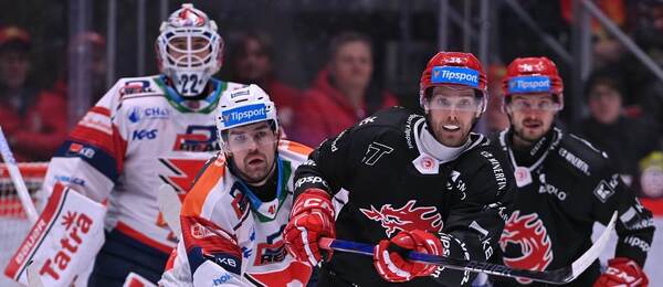 Fotka ze zápasu Pardubice vs. Třinec (sezona 2024/25)