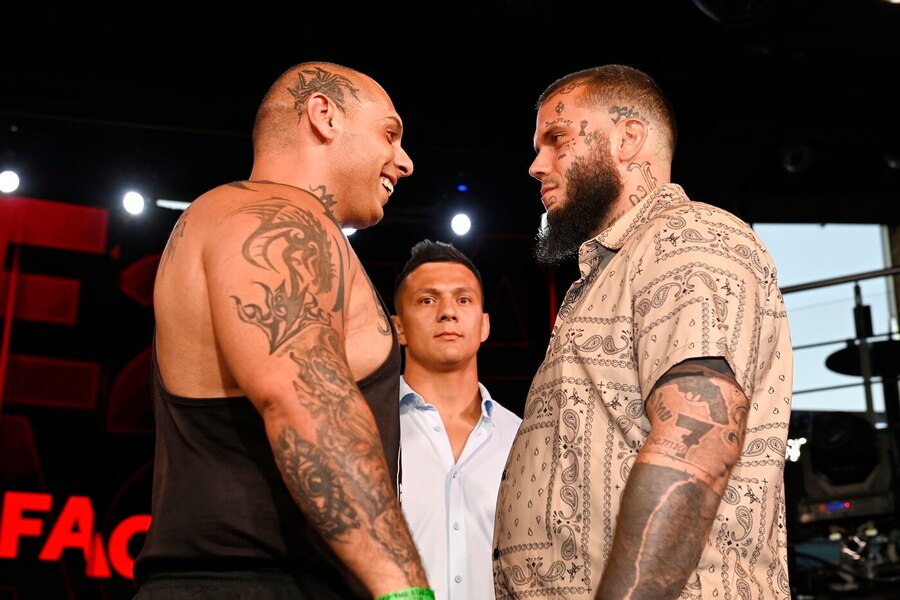 Staredown mezi Jaroslavem Kotlárem a Leem Beránkem