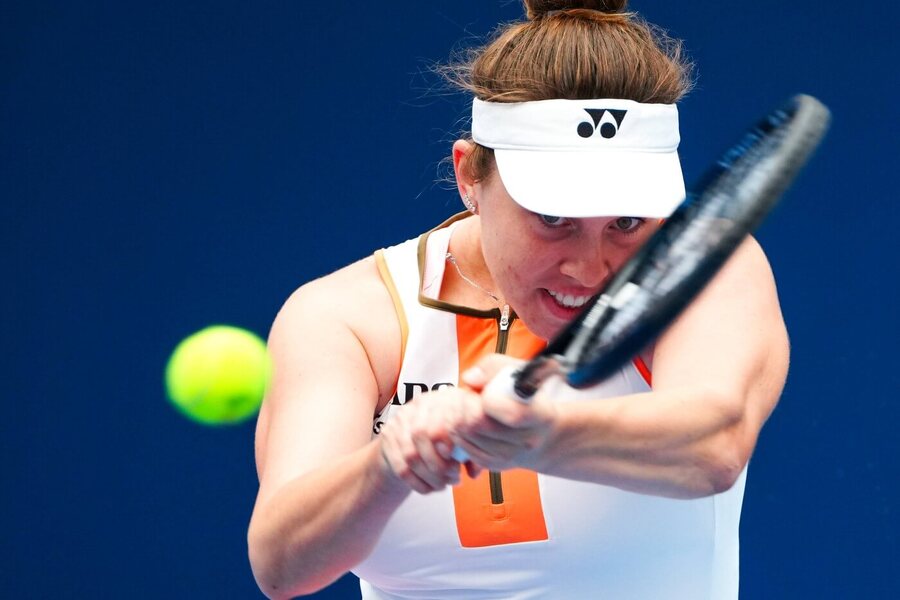 Česká tenistka Linda Nosková ve vítězném osmifinále WTA 1000 v Pekingu, dnes ji ve čtvrtfinále vyzve Sonay Kartal