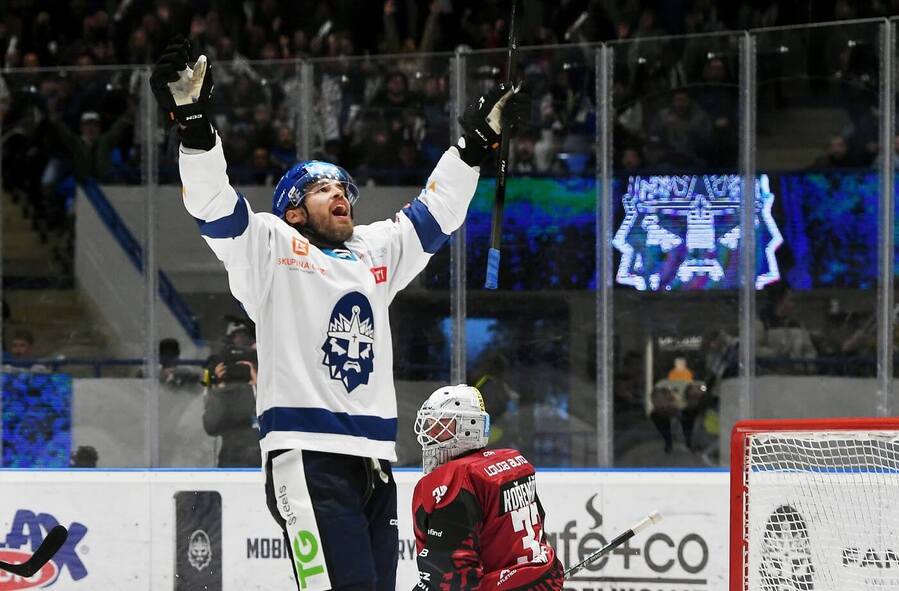 Výhra Kladna nad Spartou patřila k velkým překvapením minulého kola, dnes je na programu 13. kolo hokejové extraligy 2025/26